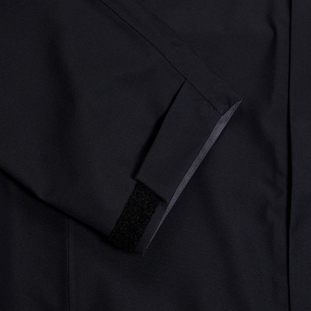 ccc-elite-storm-jacket-black-sleeve.jpg