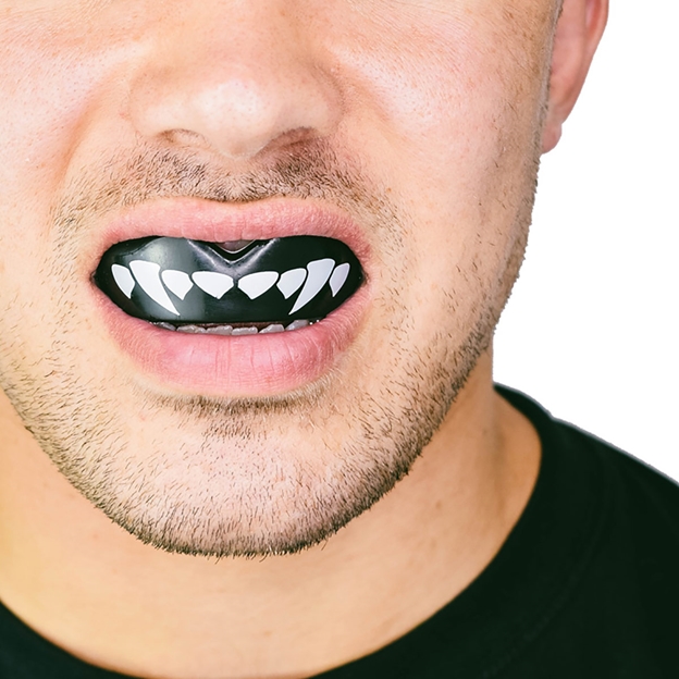 SafeJawz Black Fangz Mouthguard - Model 1