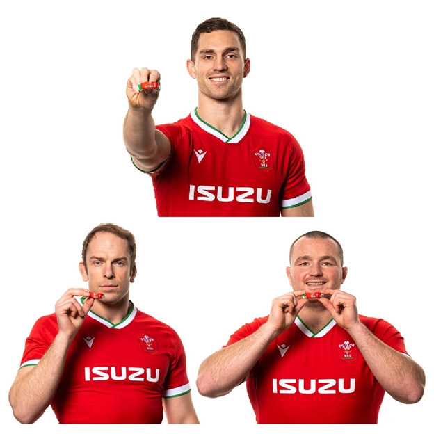 opro-silver-mouthguard-wru-team.jpg