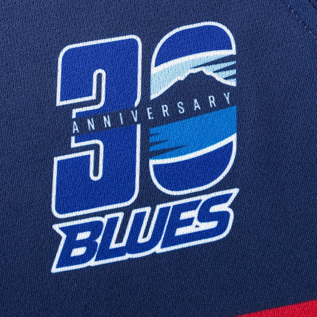 Blues Mens Training Vest 26/27 Multi - Blues Logo Close-up