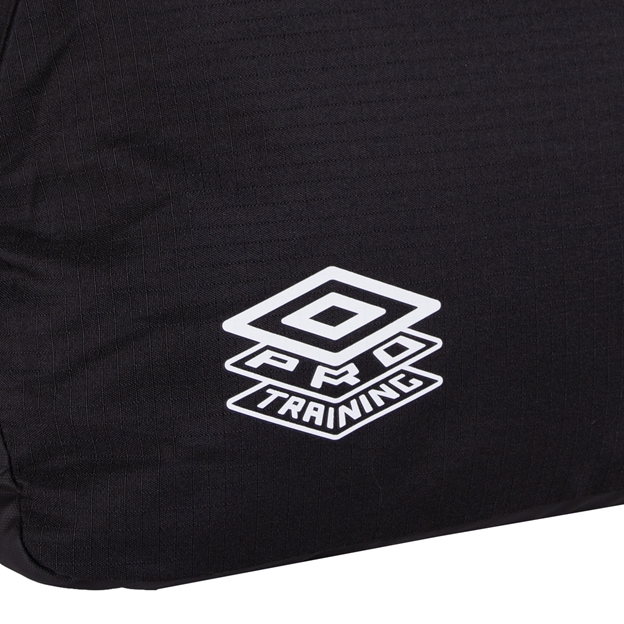 England Training Holdall Black 2425 - Umbro