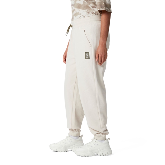 British and Irish Lions Outback Mens fleece Pants - Model Side