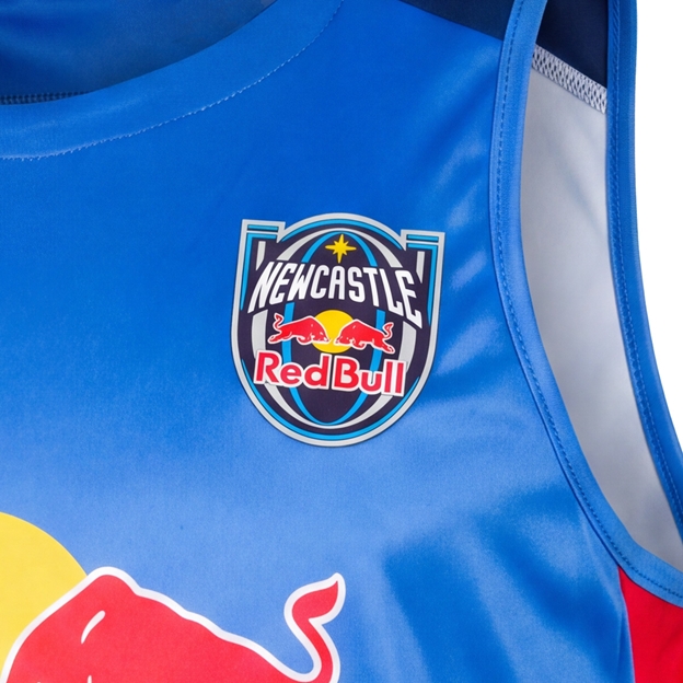 Newcastle Red Bulls Adults Training Vest 26/27 Light Blue - Badge Close-up