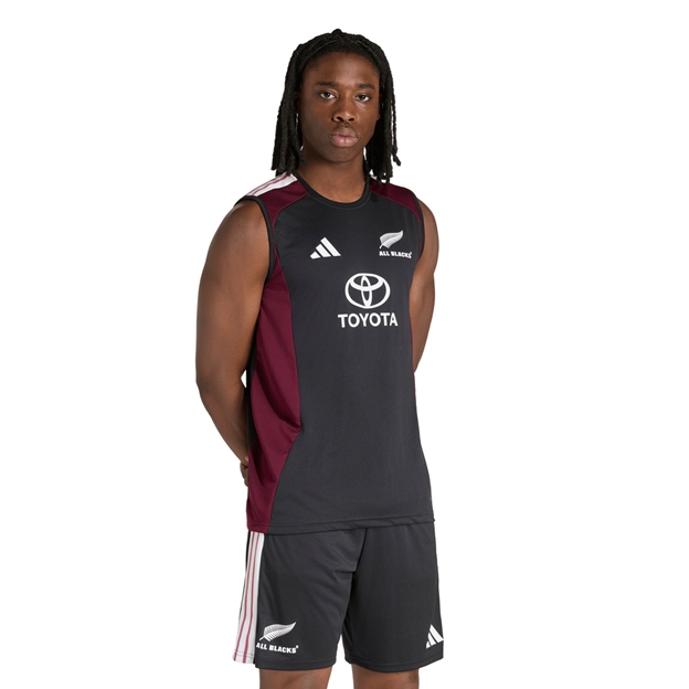All Blacks Mens Training Vest 26/27 All Black - Model Front View