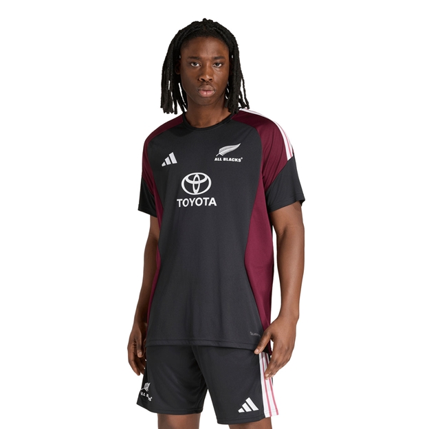All Blacks Mens Performance T-Shirt 26/27 All Black - Model Front View