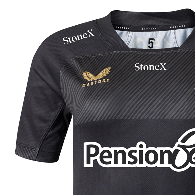 Saracens Womens Home Rugby Shirt 26/27 Caviar - Castore Logo Close-up