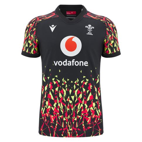 Wales Mens Training Rugby Shirt 25/26 Black - Front Wales Mens Training Rugby Shirt 25/26 Black - Front