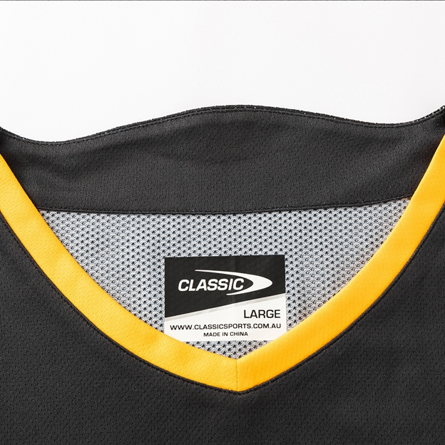 Hurricanes Mens Training T-Shirt 2026 Black - Neck Close-up