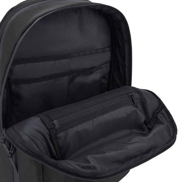 Wales Adults Backpack 26/27 Black - Internal Close-up