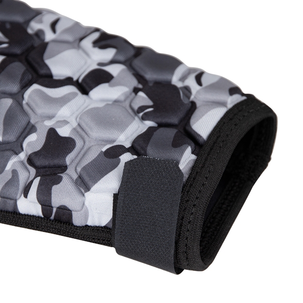 body-armour-forearm-guard-fastening.jpg
