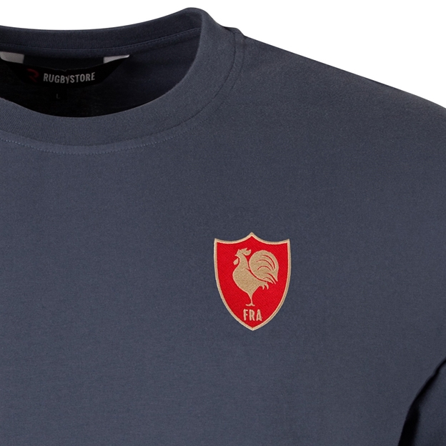 R1823 France Champions 2026 T-Shirt Petrol Blue - Crest Close-up