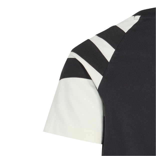 All Blacks Kids Leisurewear T-Shirt 26/27 All Black - Shoulder Detail Close-up