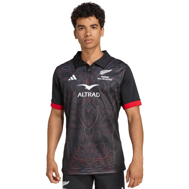 Maori All Blacks Mens Home Rugby Shirt 25/26 - Model