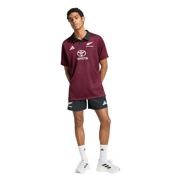 All Blacks Mens Training Rugby Shirt 26/27 Maroon - Model Walking View