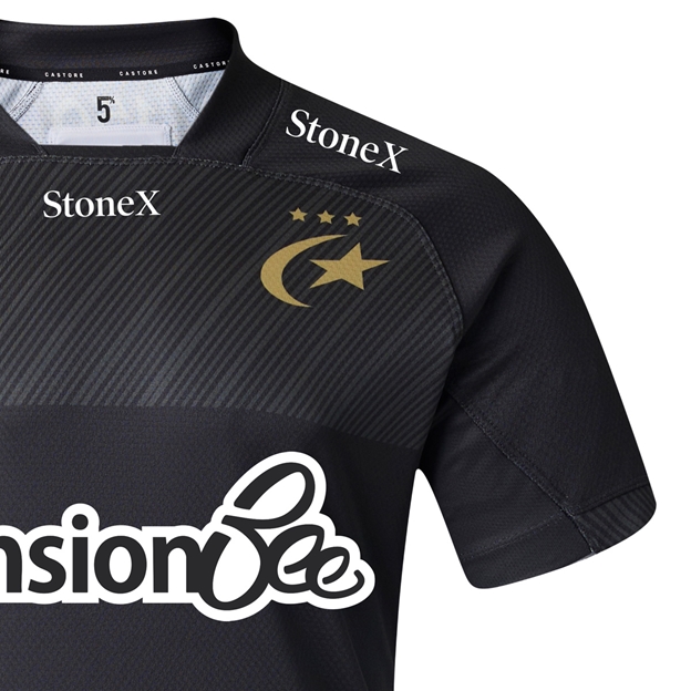 Saracens Mens Home Rugby Shirt 26/27 Caviar - Saracens Logo Close-up