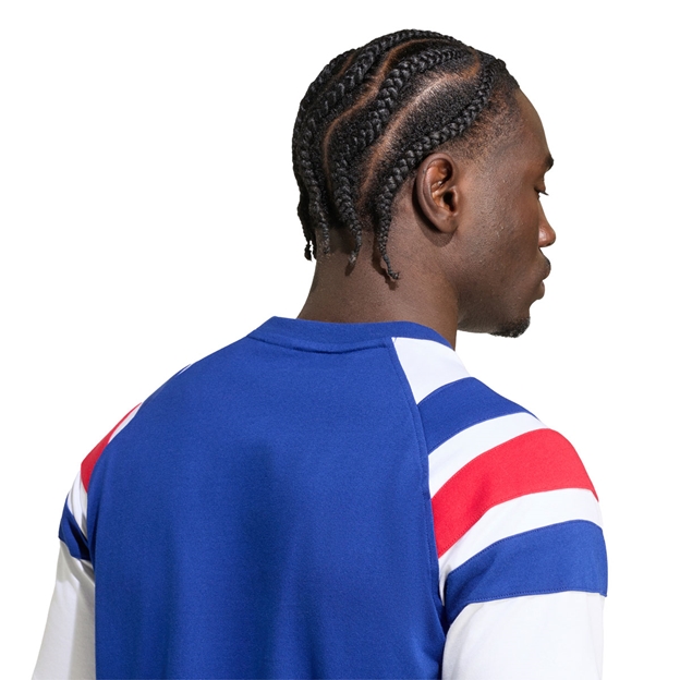 France Mens Travel T-Shirt 26/27 Mystery Ink - Model Back Close-up View