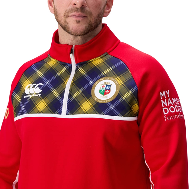 My Name'5 Doddie Legacy Midlayer Thermal Quarter Zip - Model Close-up Chest