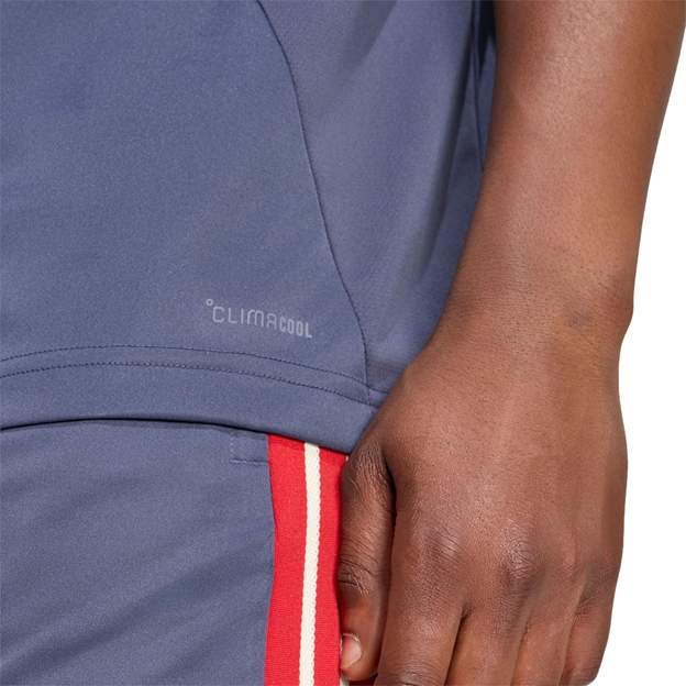 France Mens Performance T-Shirt 26/27 Shadow Navy - Model Hem Close-up