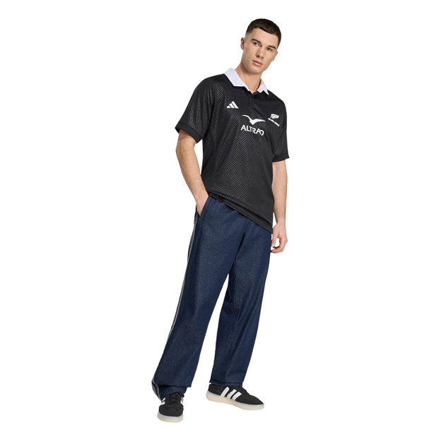 Black Ferns Mens Home Rugby Shirt 26/27 All Black - Model Full Front View