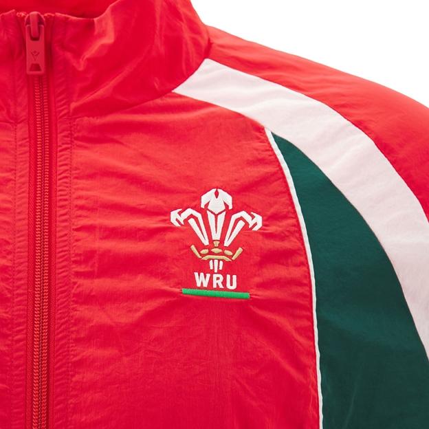 Wales Mens Heritage Retro Jacket 26/27 Red - WRU Logo Close-up