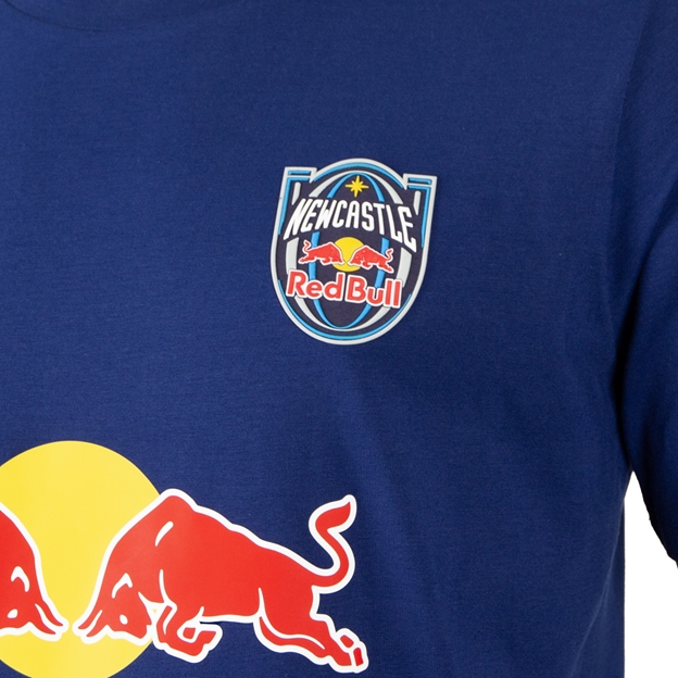 Newcastle Red Bulls Adults Invicta T-Shirt 26/27 Navy - Badge Close-up